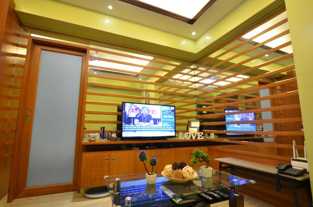 A Homey Place At Adriatico Manila Esterno foto